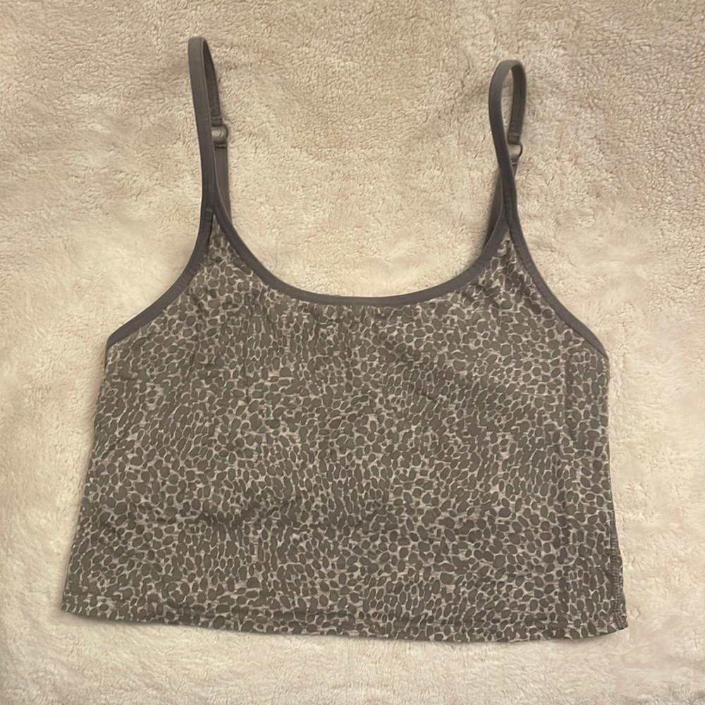 Old Navy Women’s Brami Gray Animal Print Top